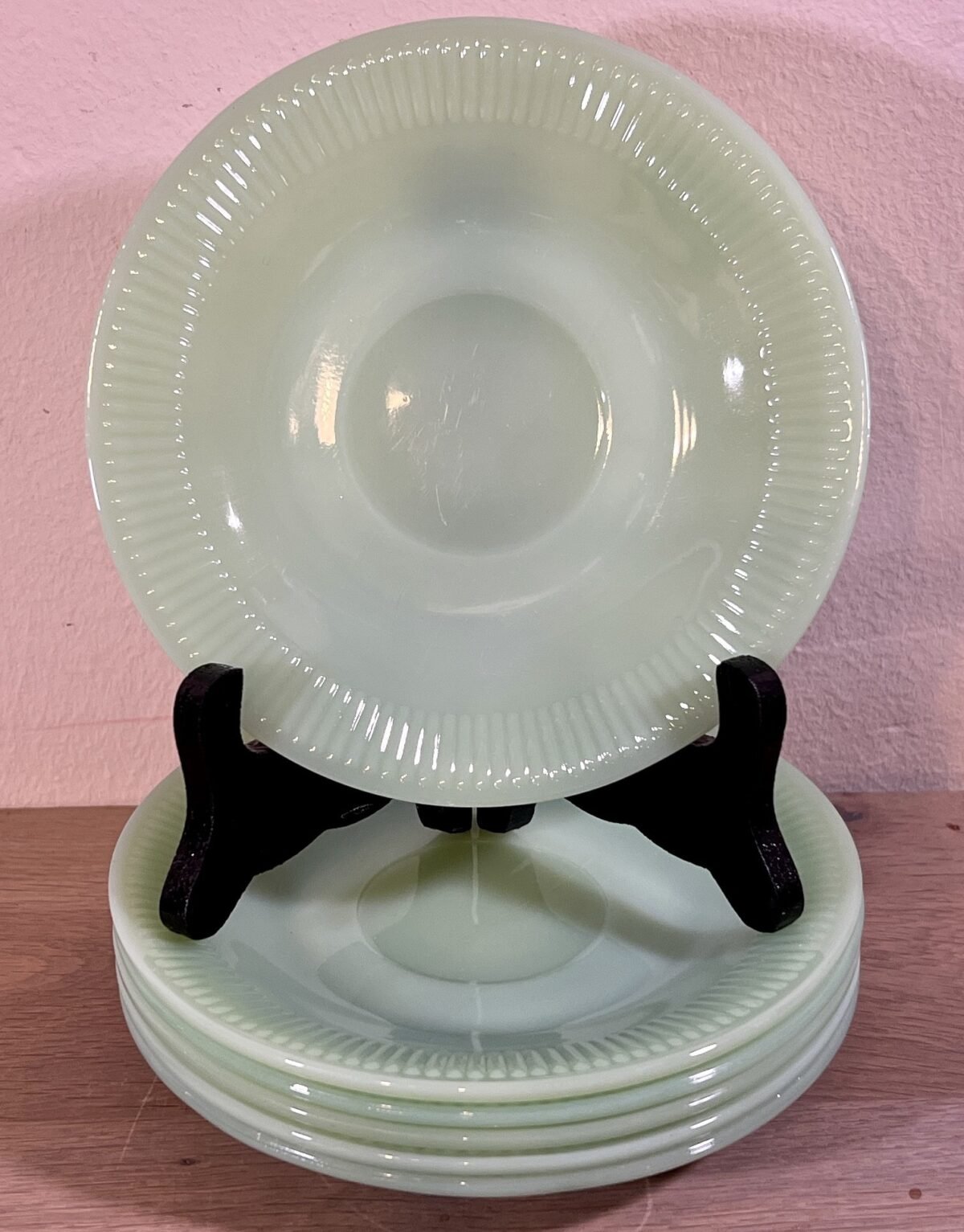 <p>Schotel - FIRE KING - jadeite / jade groen - Oven Glass - Jane Ray geribbeld</p> - Brocante