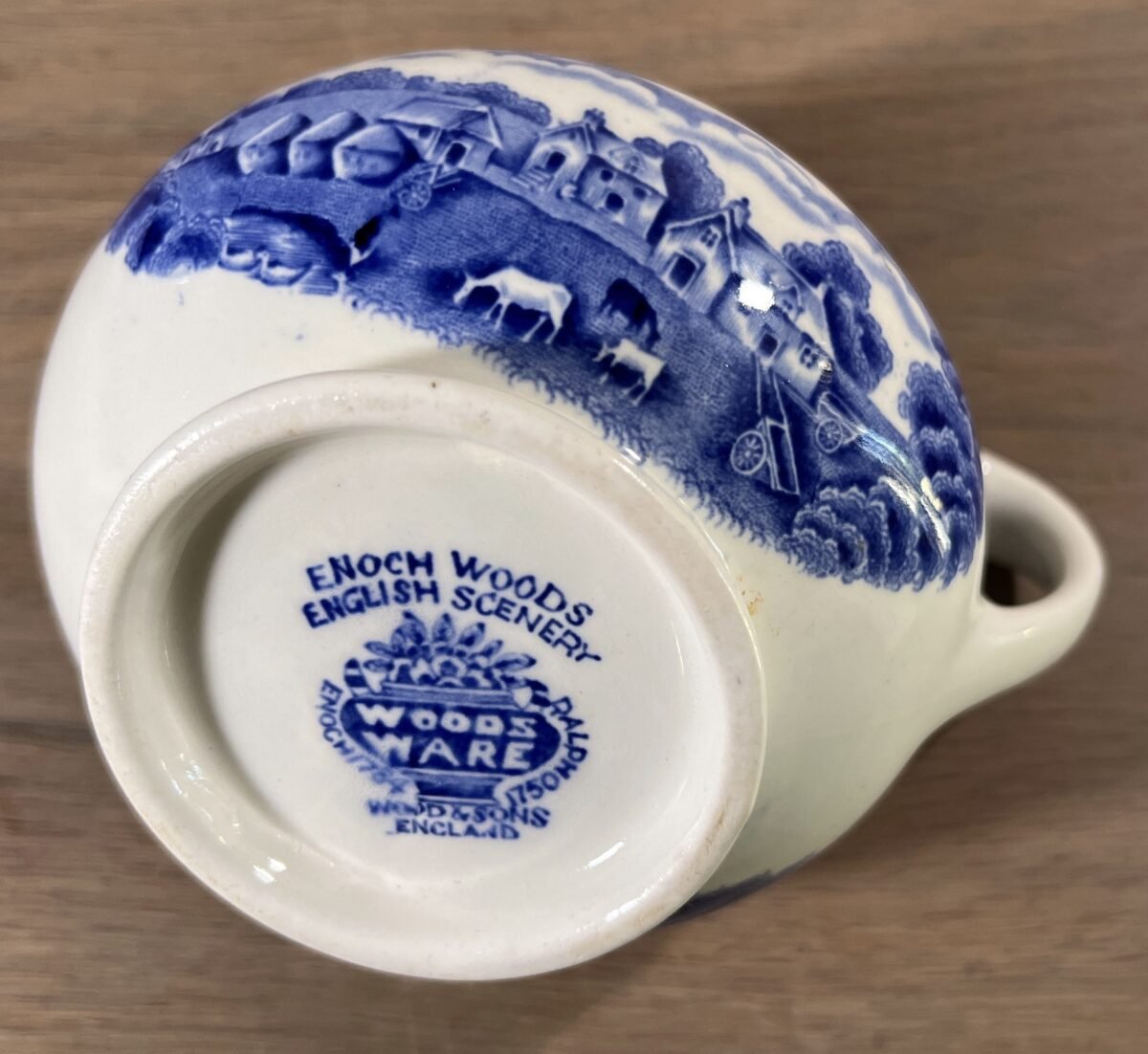 <p>Melkkannetje - Woodsware Wood & Sons England - décor ENOCH WOODS ENGLISH SCENERY blauw</p> - Overig Engeland