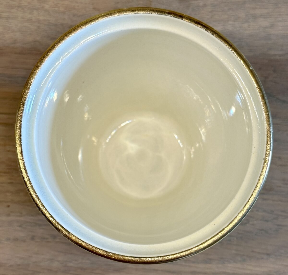 <p>Suikerpot - Boch - model SATURN/MIAMI (1957-1962) - décor in okergeel met goudkleurige handgreep</p> - Boch