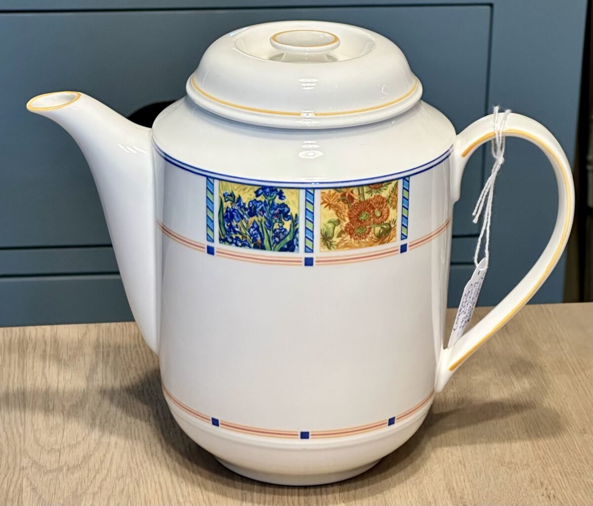 <p>Koffiepot - Villeroy & Boch - décor VINCENT 1890-1990 - speciaal vervaardigd voor Douwe Egberts</p> - Villeroy & Boch