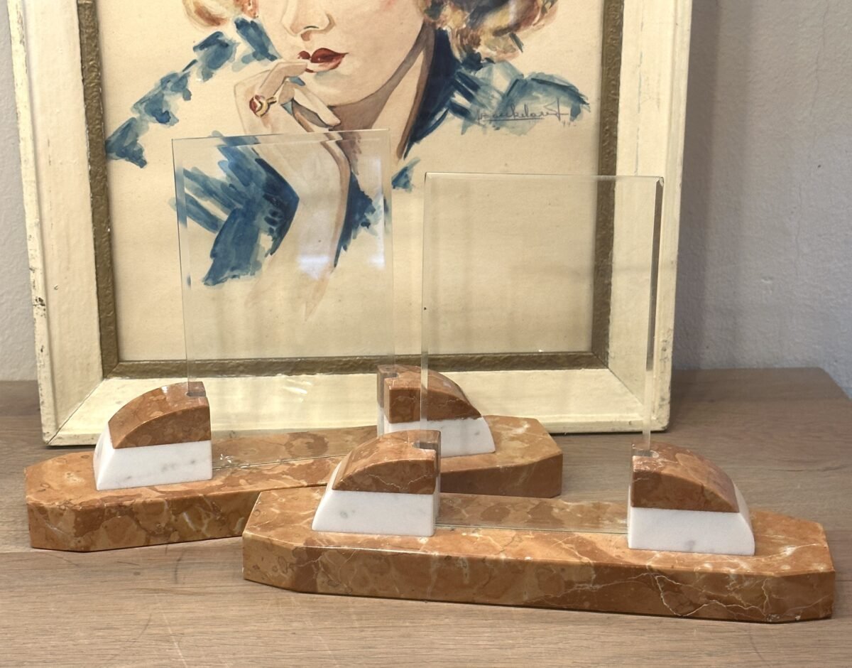 <p>Fotostandaard / Fotolijst - oranje/bruin marmer met witte accenten - Art Deco</p> - Brocante