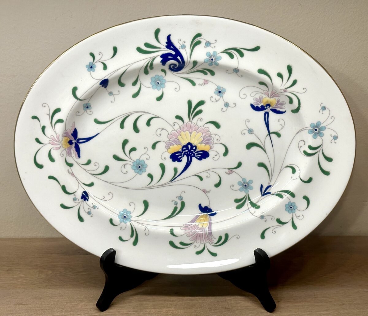 <p>Schaal - ovaal model - Bone China - Coalport - décor PAGEANT</p> - Overig Engeland