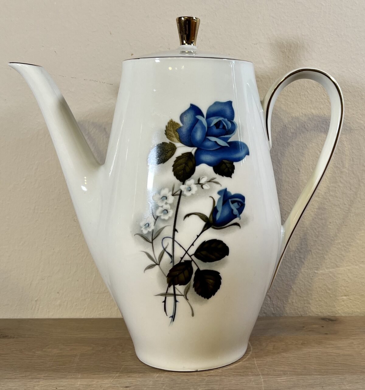 <p>Theepot - porselein - Wunsiedel Bavaria - décor in wit met blauw met witte bloemen</p> - Overig Duitsland
