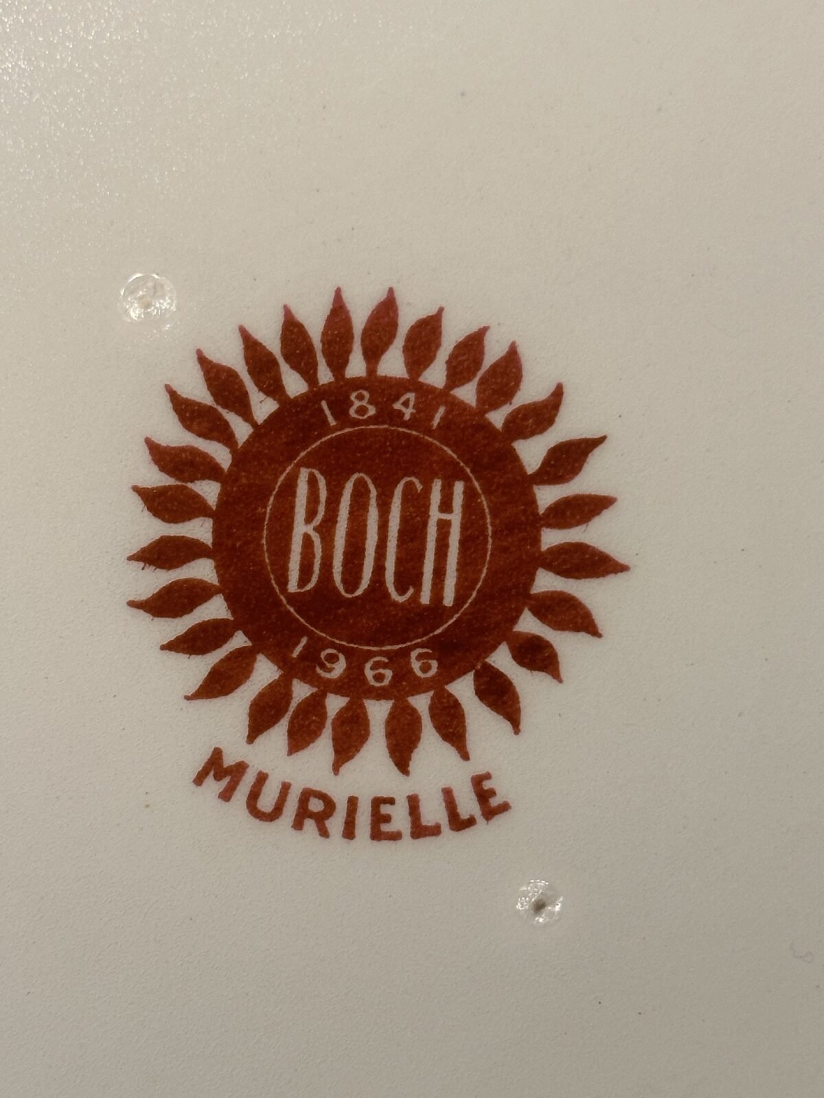 <p>Terrine / Dekschaal - Boch - décor MURIELLE in bruin/grijs (1966) - vorm DELTA</p> - Boch