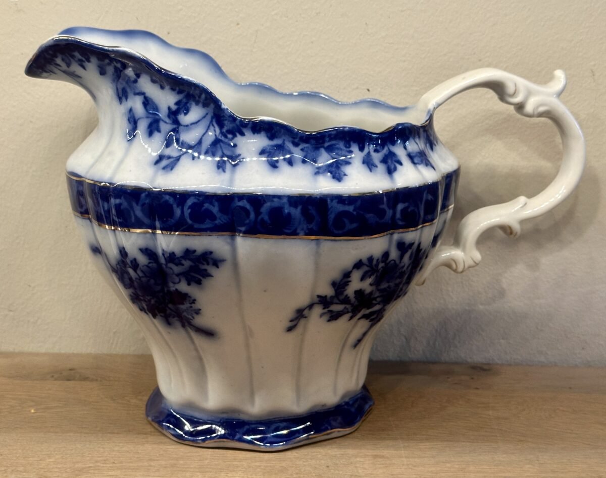 <p>Waterkan - groot model - Stanley Pottery (England) - décor/model TOURAINE in blauw</p> - Overig Engeland