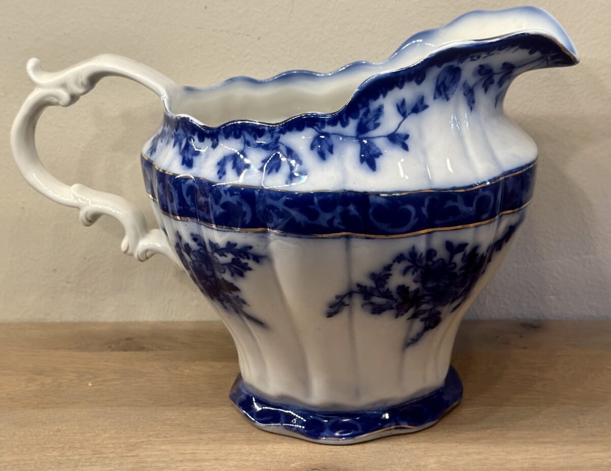 <p>Waterkan - groot model - Stanley Pottery (England) - décor/model TOURAINE in blauw</p> - Overig Engeland