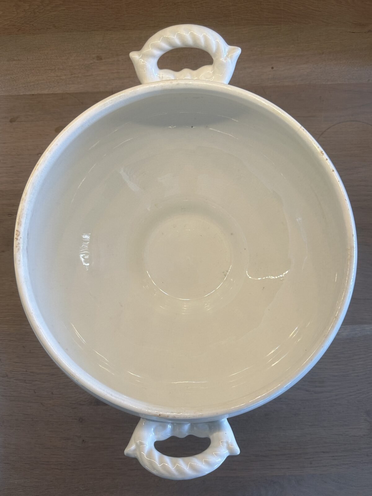 <p>Soepterrine - groot model - Boch - model FLAMANDE met sierlijke handgrepen in witte uitvoering</p> - Boch