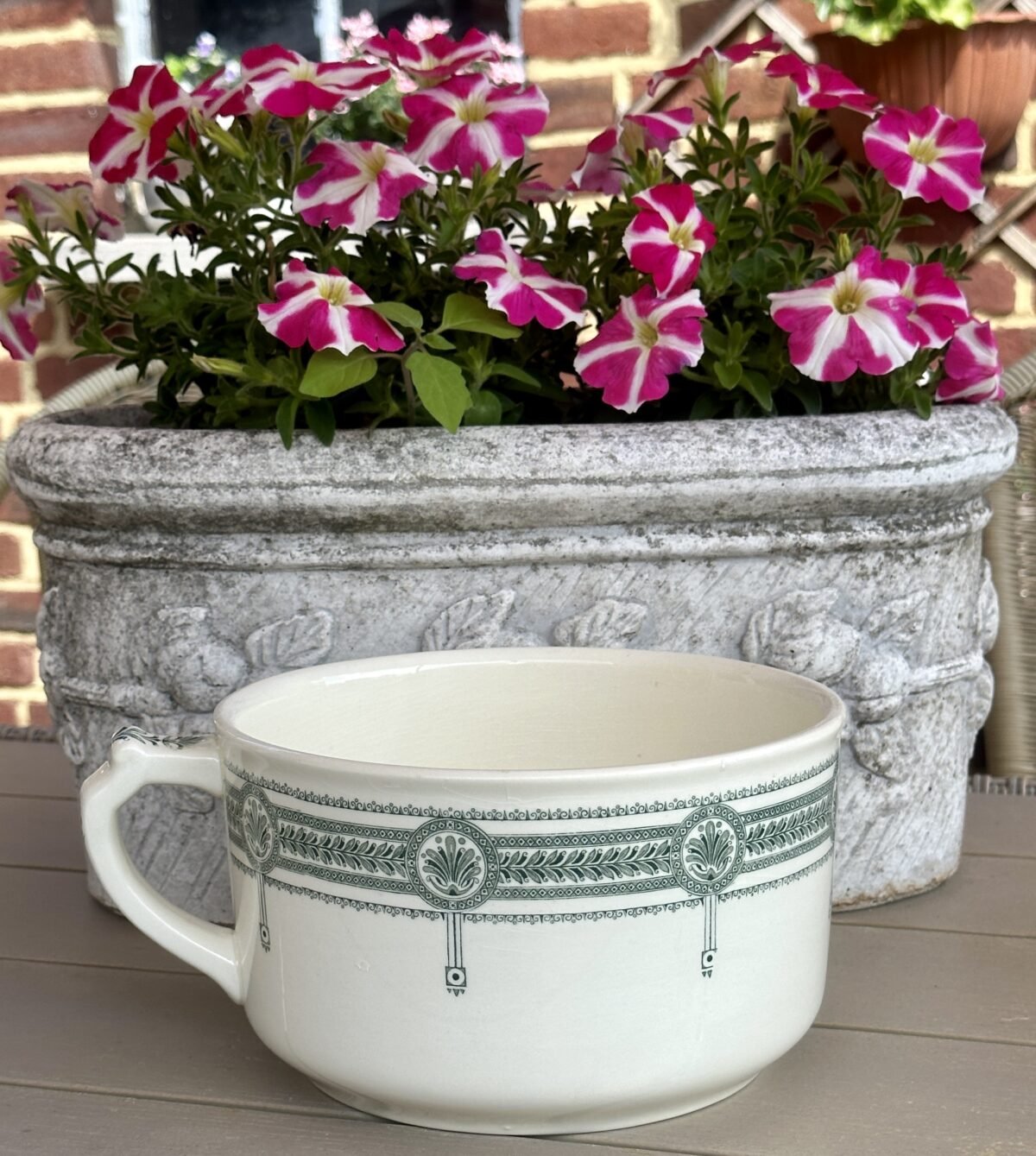 <p>Pispot / Nachtspiegel - Boch - décor FLANDRIA in groen</p> - Boch