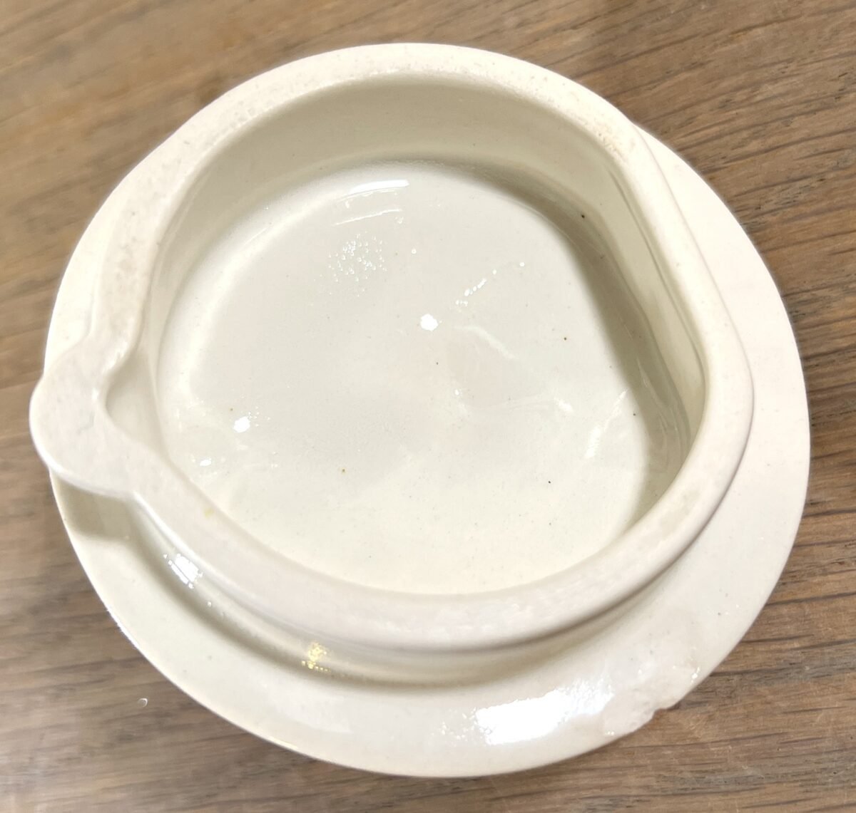 <p>Koffiepot - hoger slank model - ongemerkt maar Boch - décor TIGE DE BLÉ met blauwe korenaren</p> - Boch