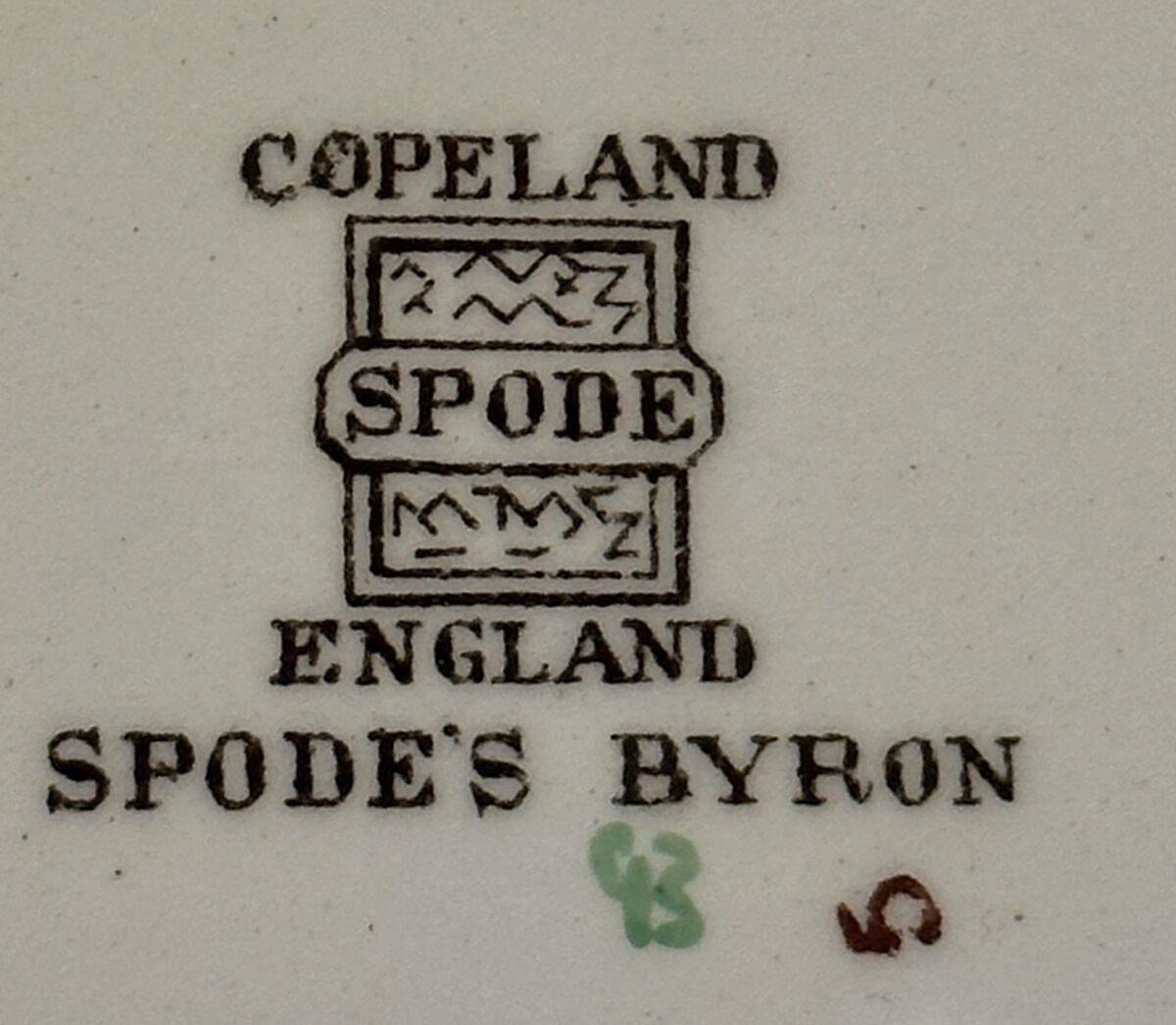 <p>Kop en schotel - grote maat - Copeland Spode England - décor SPODE'S BYRON in meerkleurige uitvoering</p> - Overig Engeland