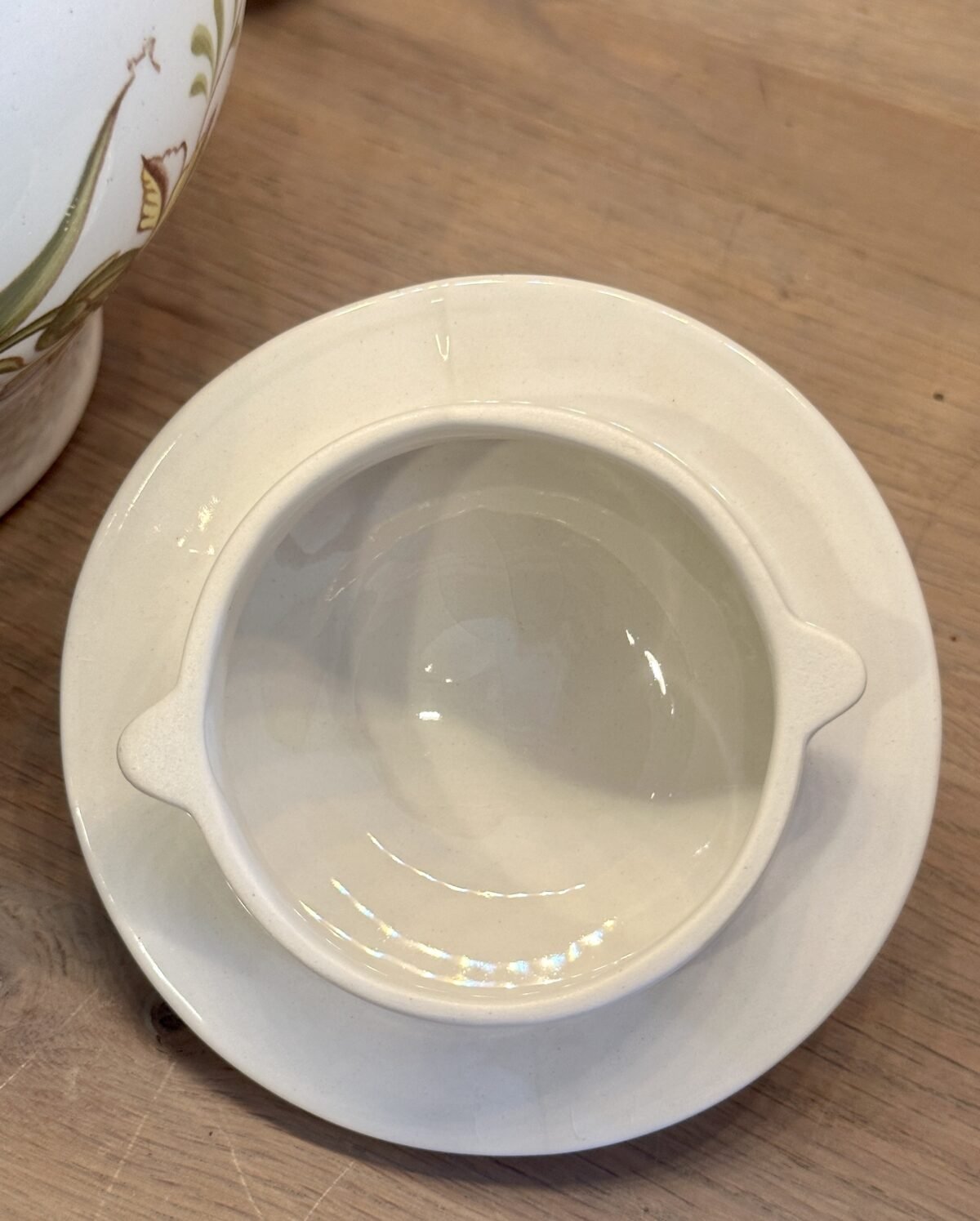 <p>Theepot - Boch La Louviere - décor BERGERAC in geel met groen</p> - Boch