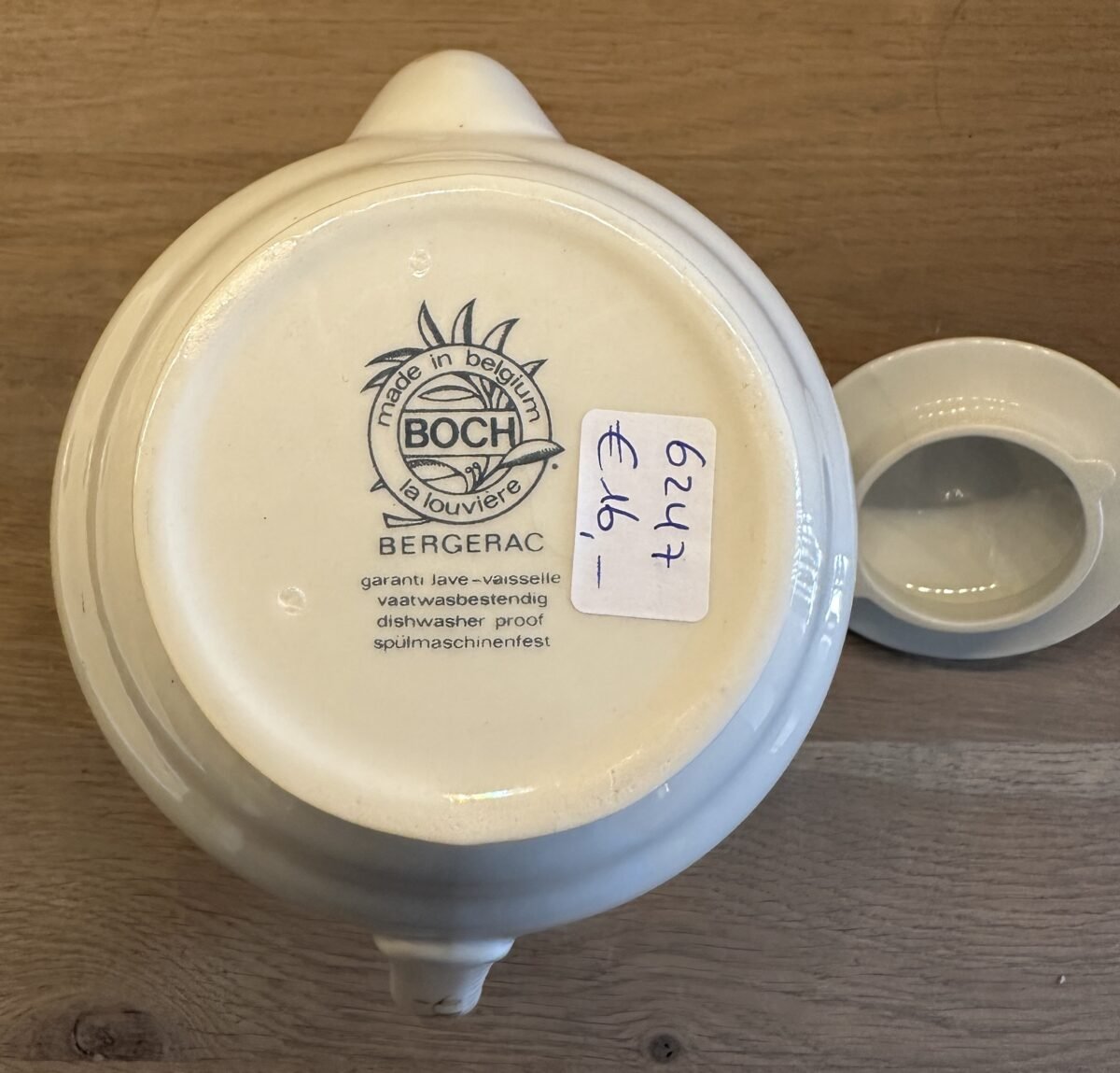 <p>Koffiepot - Boch La Louviere - décor BERGERAC in geel met groen</p> - Boch