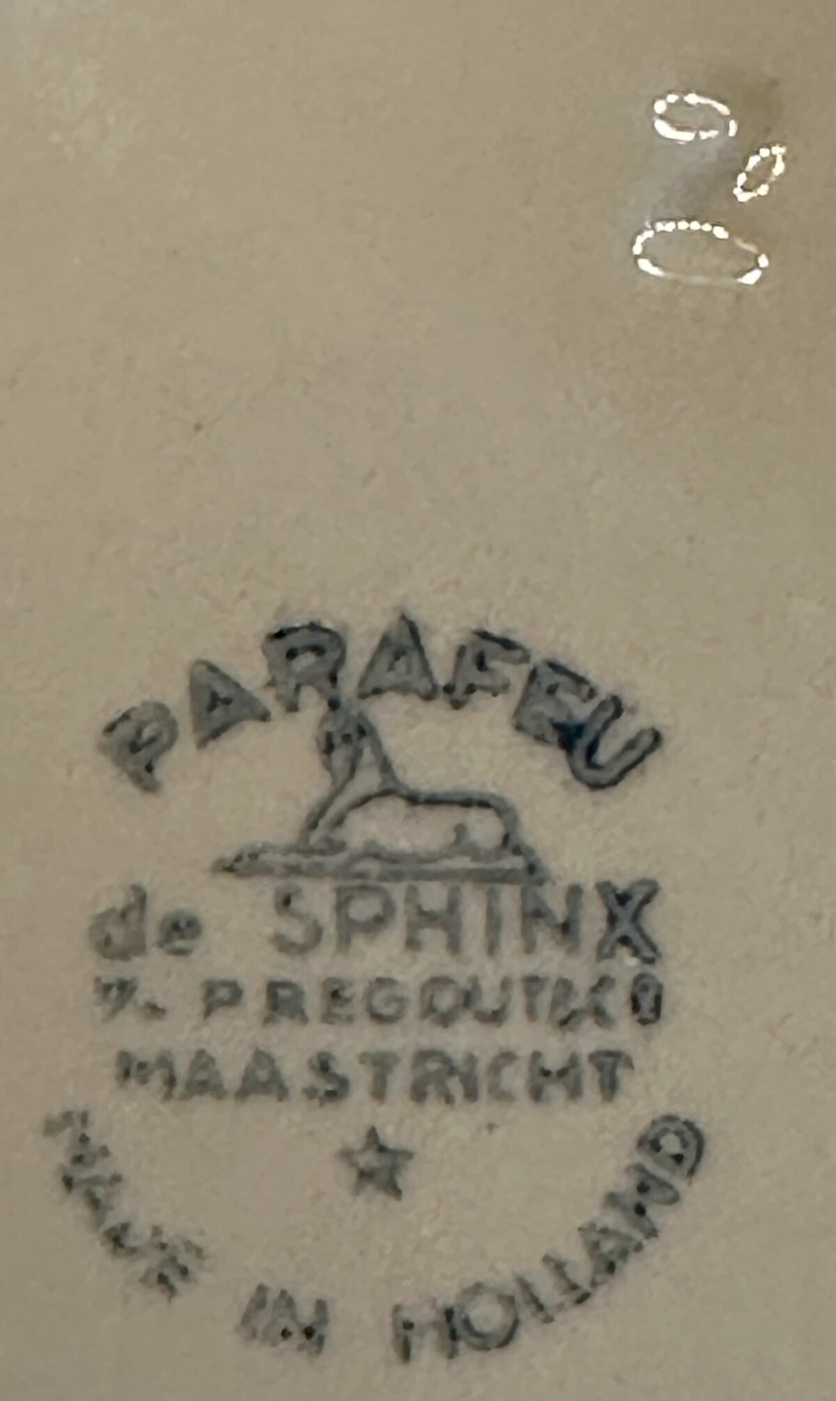 <p>Ovenschaal - ovaal model - deksel ontbreekt - de Sphinx / P. Regout - PARAFEU - hoger model in pastel celadon kleur</p> - Petrus Regout