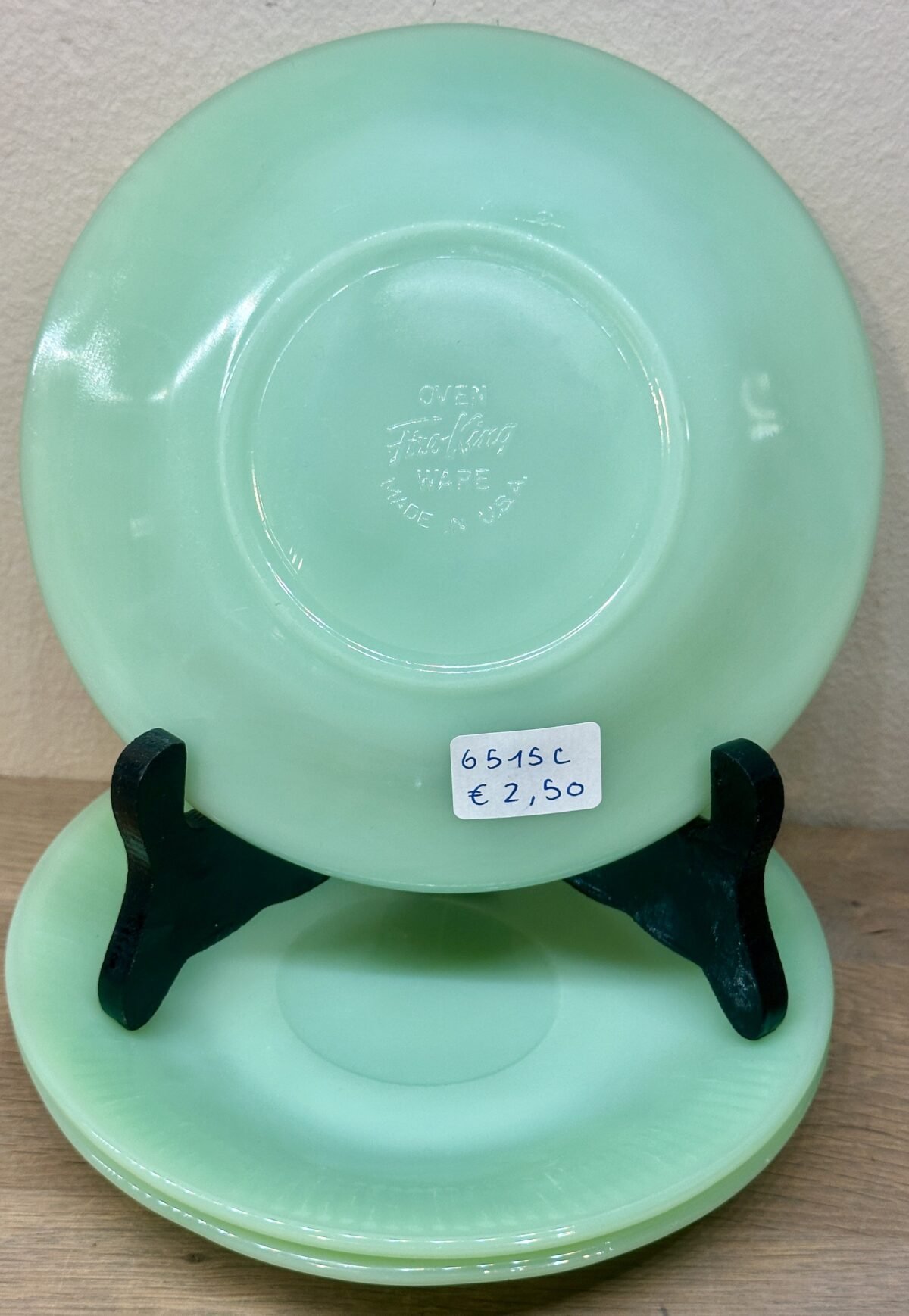 <p>Onderschotel / Schotel - FIRE KING - jadeite / jade groen glas</p> - Brocante