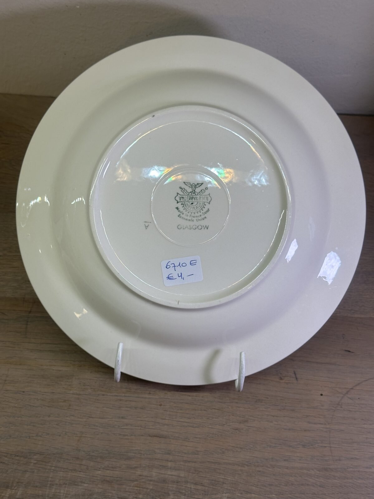 <p>Diep bord / Soepbord / Pastabord - Villeroy & Boch - décor GLASGOW uitgevoerd in groen/geel/zwart</p> - Villeroy & Boch