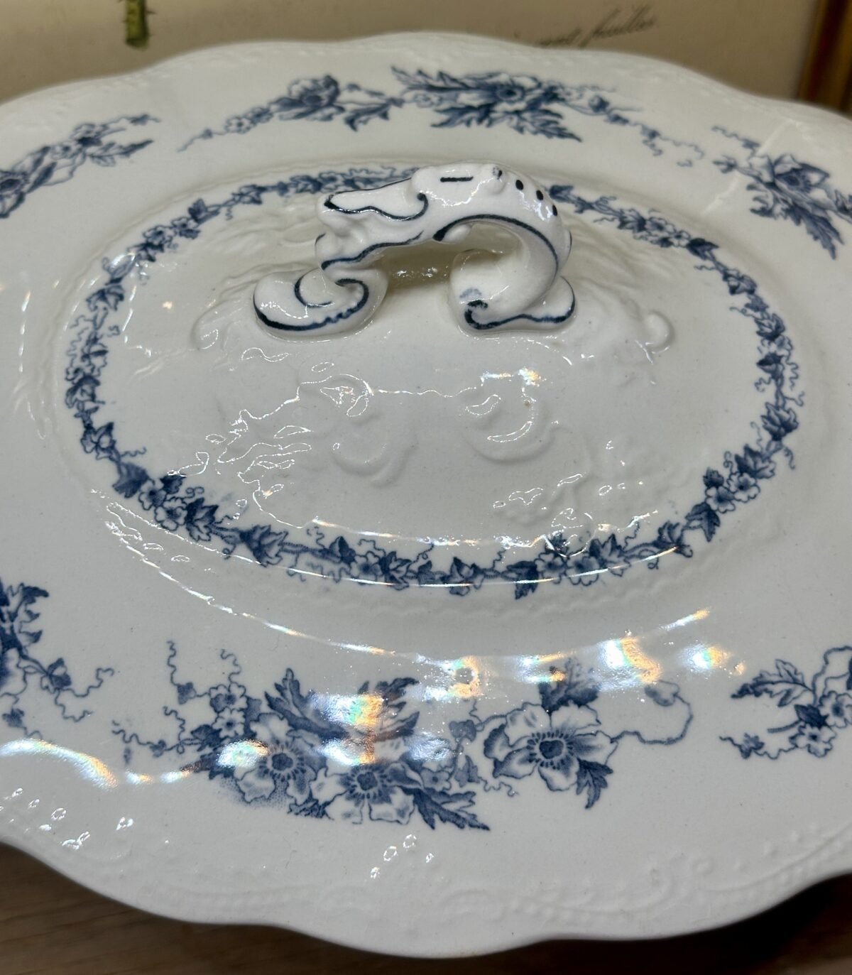<p>Terrine / Dekschaal - ovaal model - Petrus Regout - model MAASTRICHT - décor COQUELICOT in blauw</p> - Petrus Regout