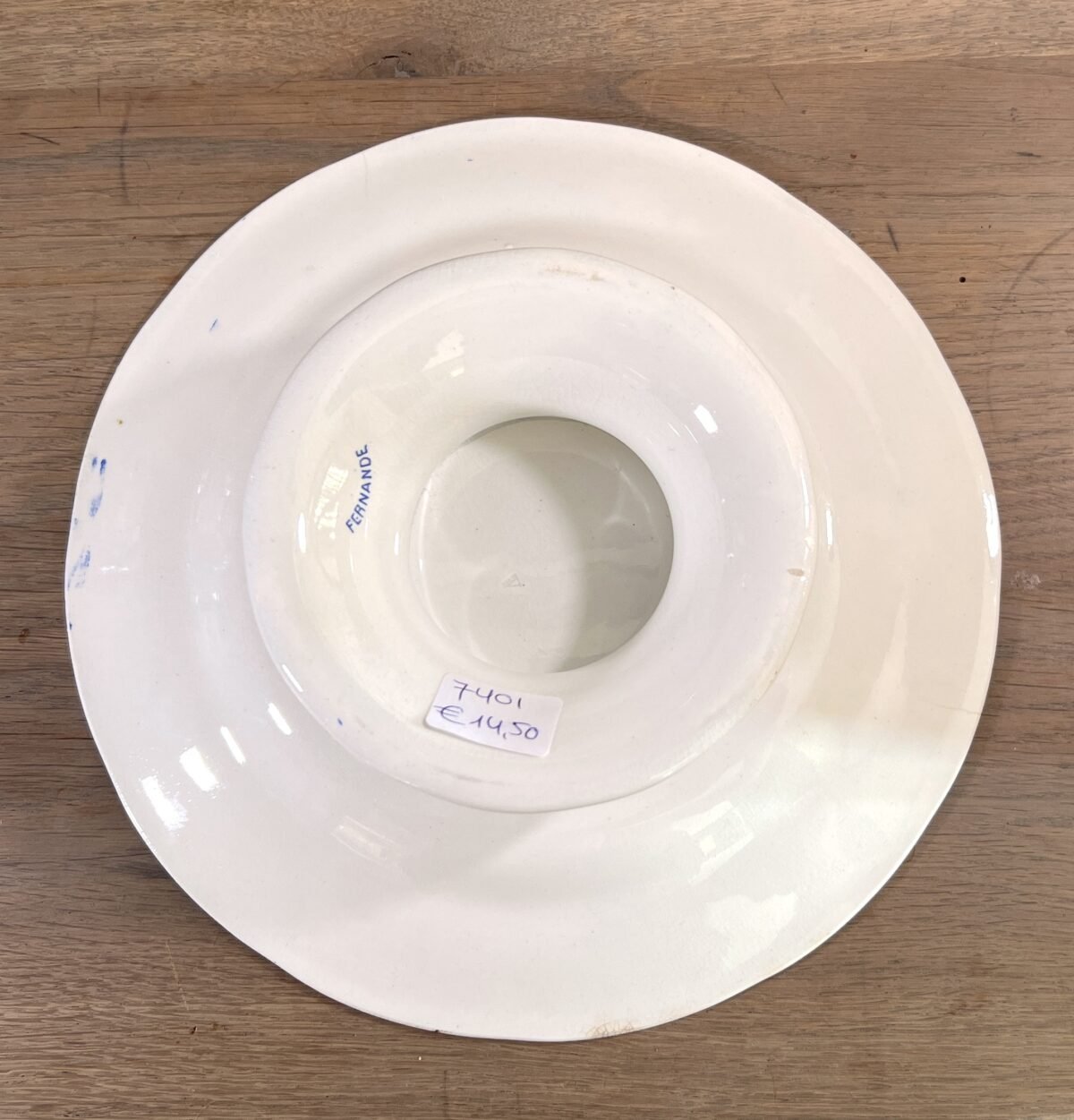 <p>Tazza / Presenteerschaal - op lage voet - Societe Ceramique Maestricht - décor FERNANDE</p> - Sociéte Céramique