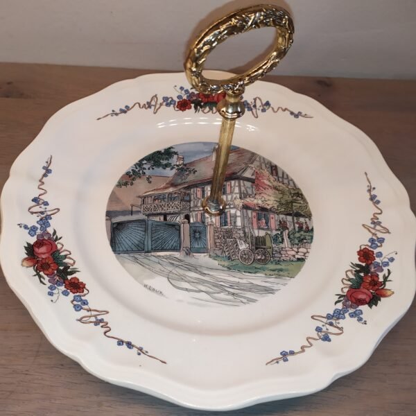Presentatiebord met goudkleurig metalen handgreep - Sarreguemines - décor OBERNAI