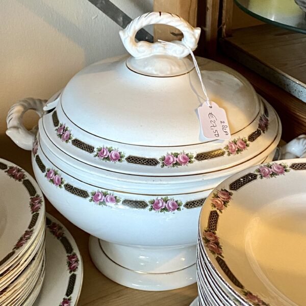 Terrine – Boch – decor roosjesrand