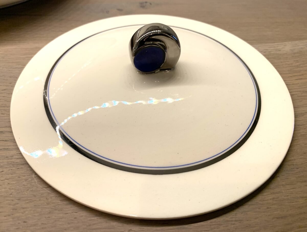 <p>Dekschaal / Terrine - Art Deco - uit het servies STRAND, door Edmond Bellefroid in 1933 ontworpen voor Petrus Regout</p> - Petrus Regout