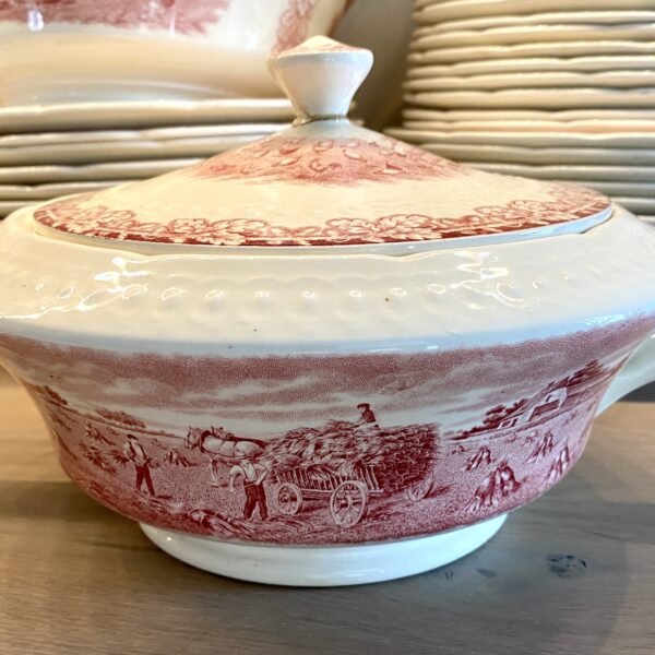 Terrine - Société Céramique Maestricht - décor BOERENHOEVE ROOD