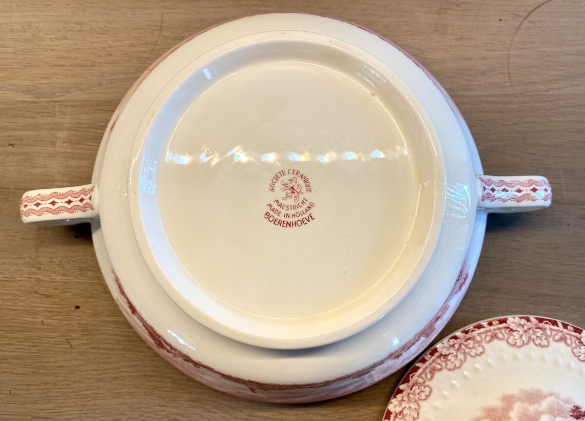 <p>Terrine - Société Céramique Maestricht - décor BOERENHOEVE ROOD</p> - Sociéte Céramique
