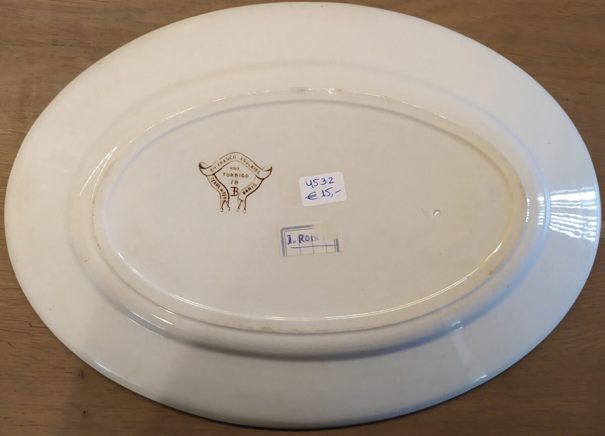 <p>Schaal ovaal - Cie Franco-Anglaise - Terre de Fer - Rue Turbigo 78, Paris - décor van bruine tak met besjes en Japans tafereel</p> - Overig Frankrijk