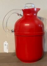 Thermoskan - Thermos Ltd. London - groter model uitgevoerd in rood urea formaldehyde plastic