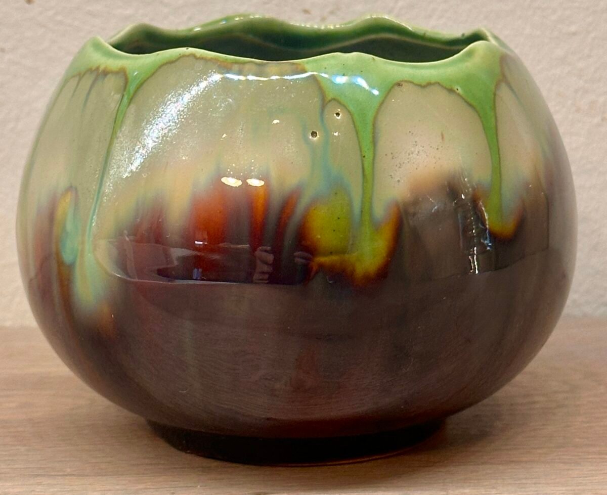Cachepot - klein model - Faincerie de Thulin(?) - décor in cobaltblauw met bruin druipglazuur